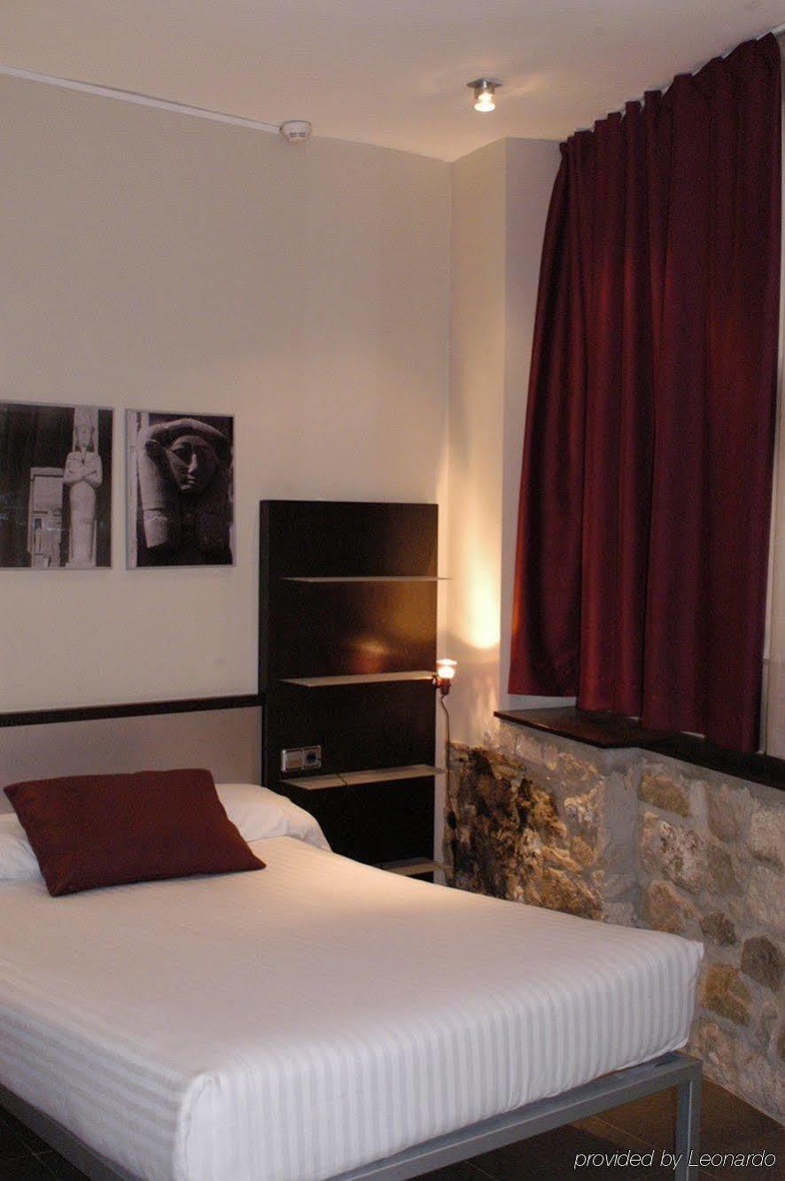 Aparthotel Allada 3* Barcelona Bagian luar foto