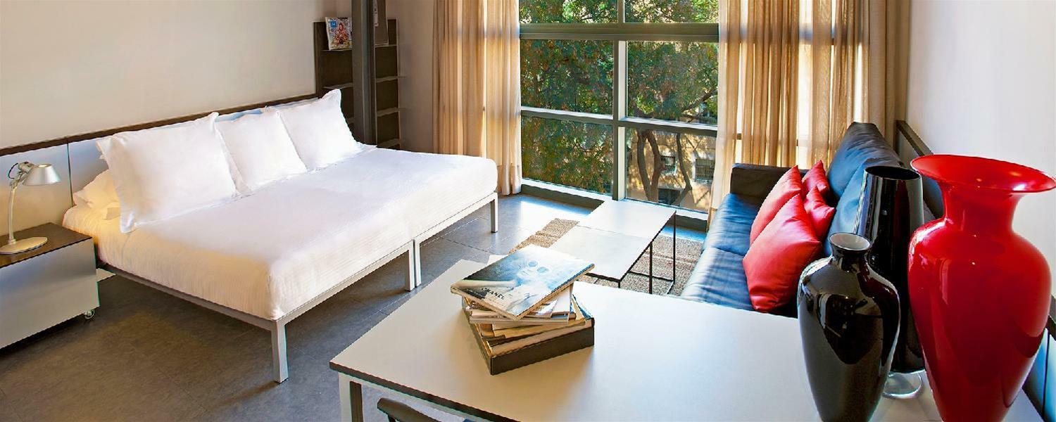 Aparthotel Allada 3* Barcelona Bagian luar foto